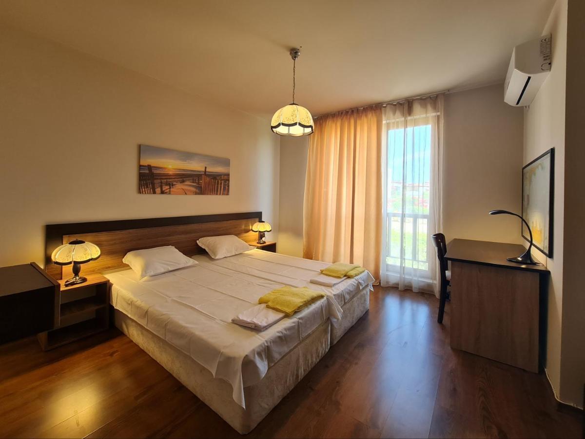 Sea Panorama Apartment - Diamond Beach Sarafovo Burgas Екстер'єр фото