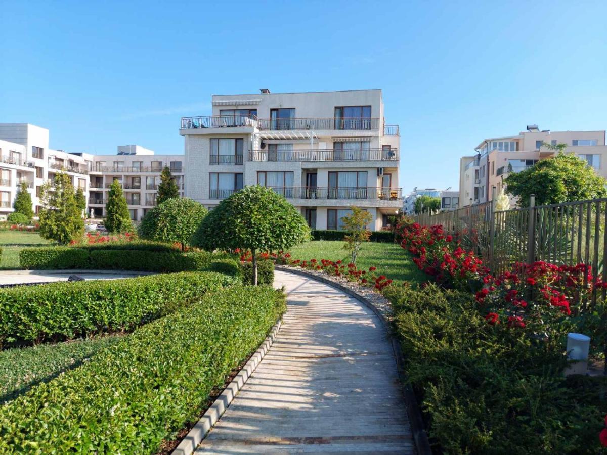 Sea Panorama Apartment - Diamond Beach Sarafovo Burgas Екстер'єр фото
